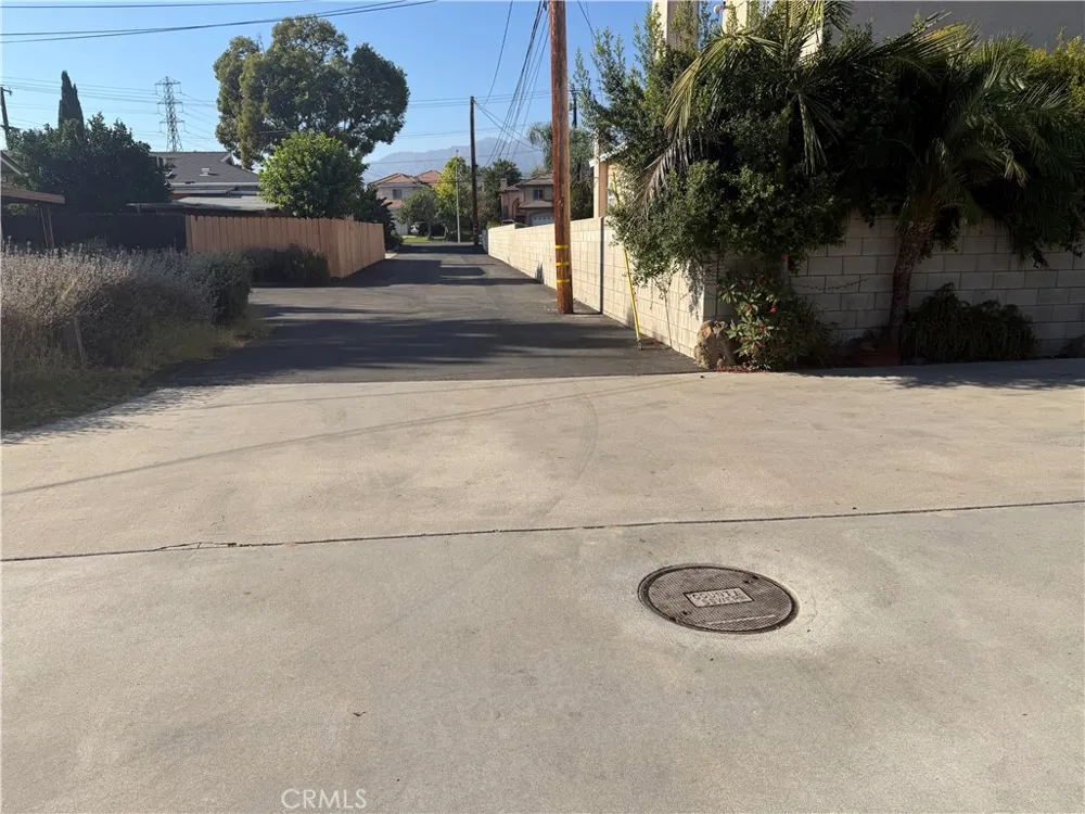 8734 Duarte Avenue San Gabriel, CA 91775
