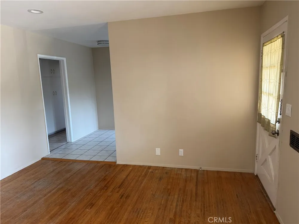 8734 Duarte Avenue San Gabriel, CA 91775
