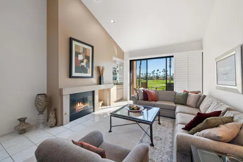 38118 Zinnia Lane E