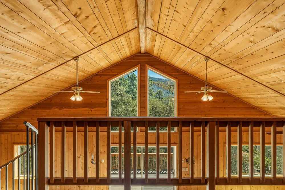 25265 Foster Lake Road Idyllwild, CA 92549