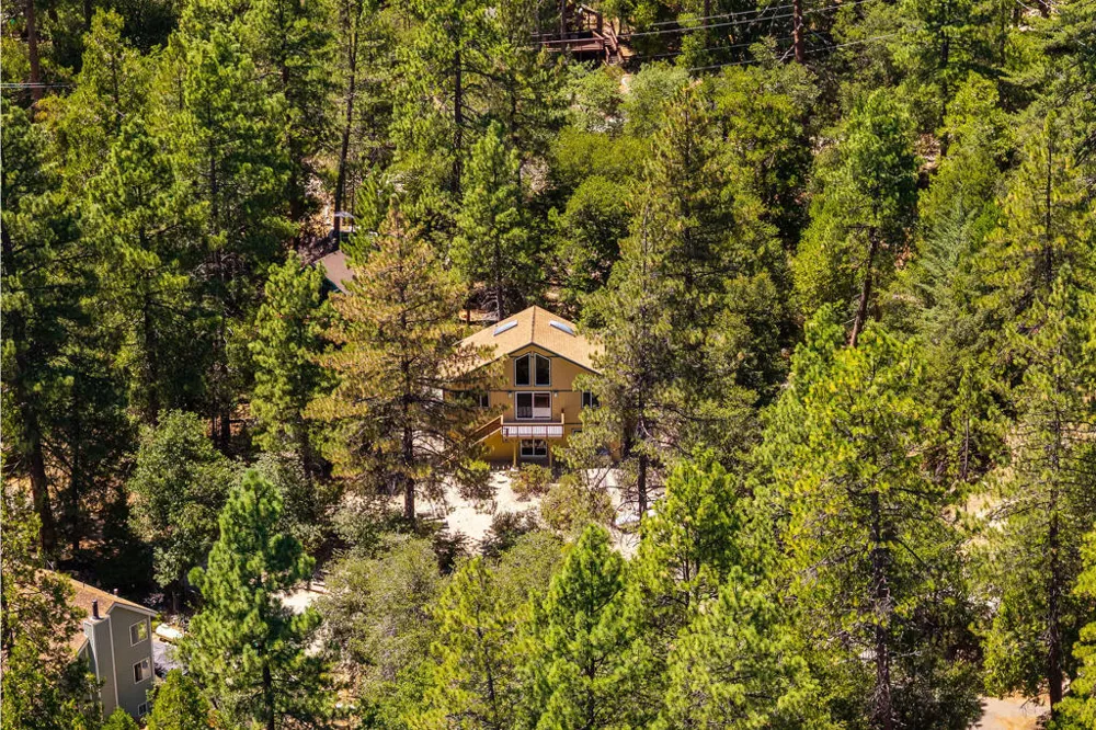 25265 Foster Lake Road Idyllwild, CA 92549