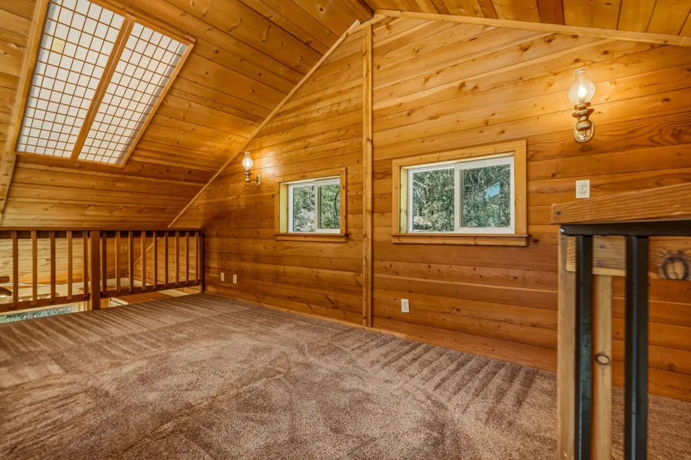25265 Foster Lake Road Idyllwild, CA 92549