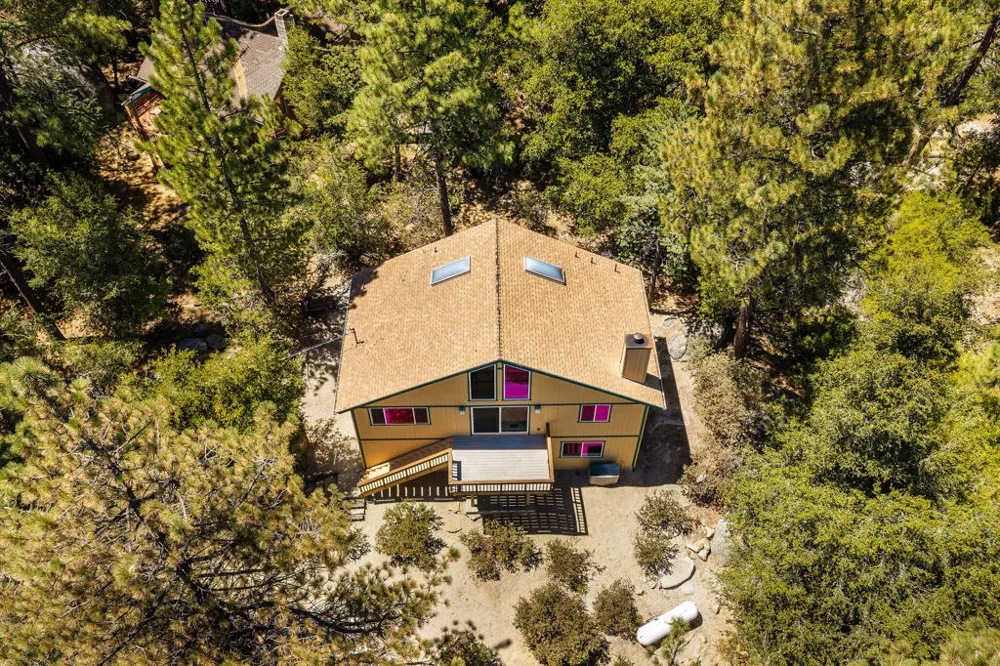 25265 Foster Lake Road Idyllwild, CA 92549