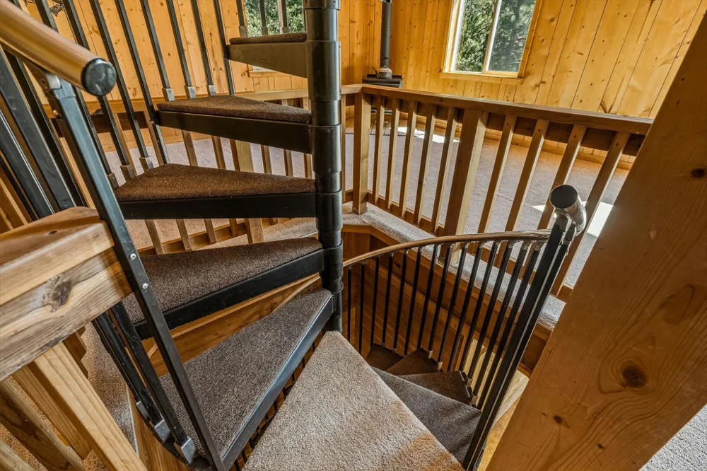 25265 Foster Lake Road Idyllwild, CA 92549