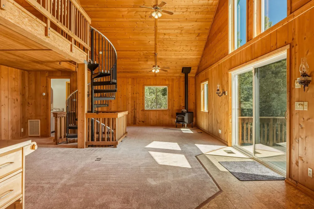 25265 Foster Lake Road Idyllwild, CA 92549