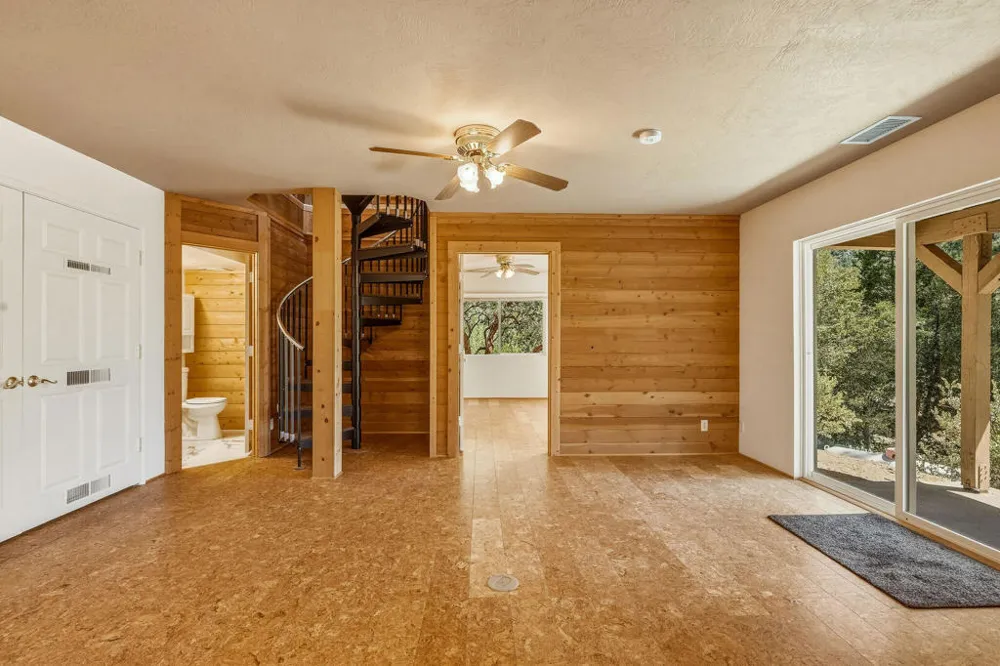 25265 Foster Lake Road Idyllwild, CA 92549
