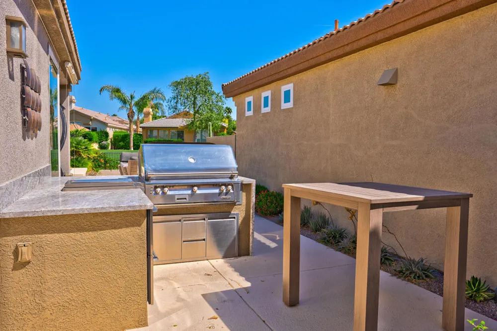 67718 S Laguna Drive Cathedral City, CA 92234