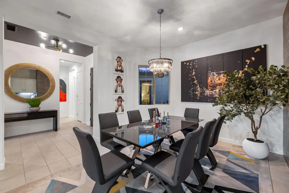40 Burgundy Rancho Mirage, CA 92270