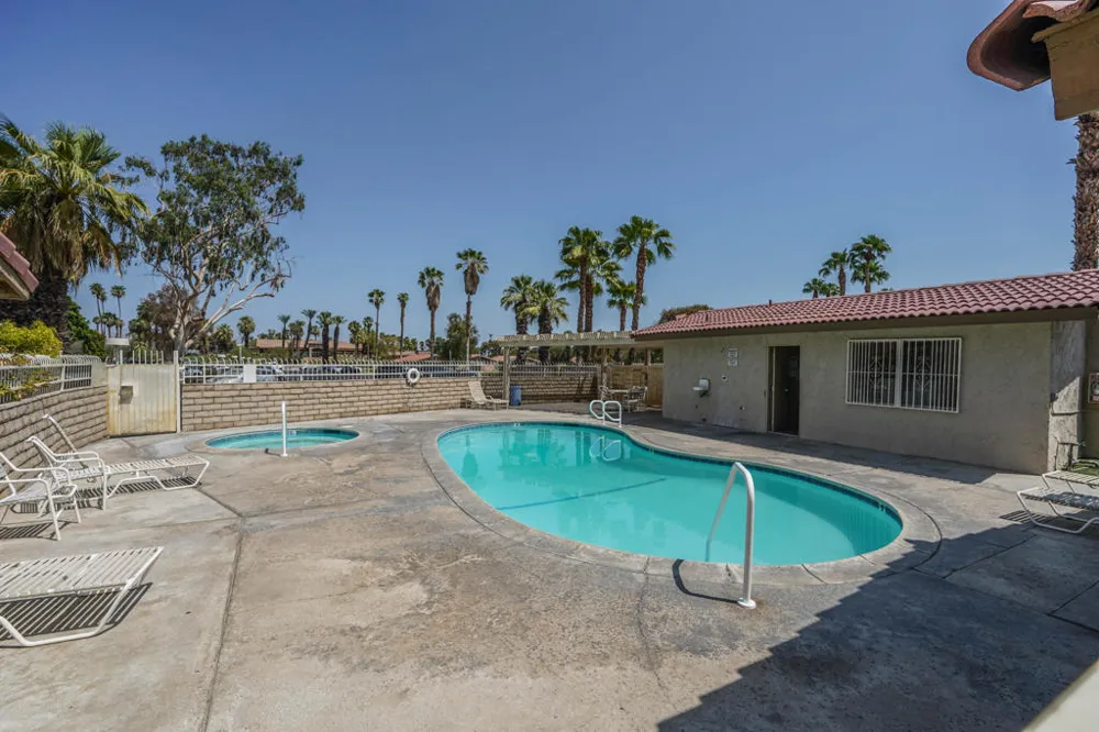 82075 Country Club Drive #22 Indio, CA 92201