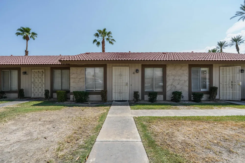 82075 Country Club Drive #22 Indio, CA 92201