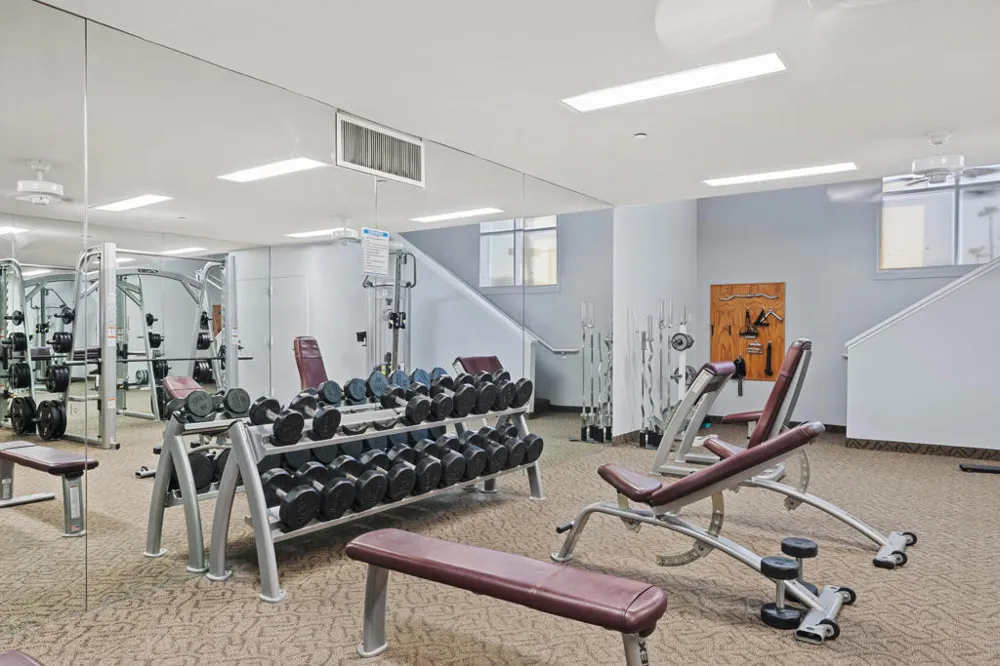 752 Vista Lago Drive Palm Desert, CA 92211