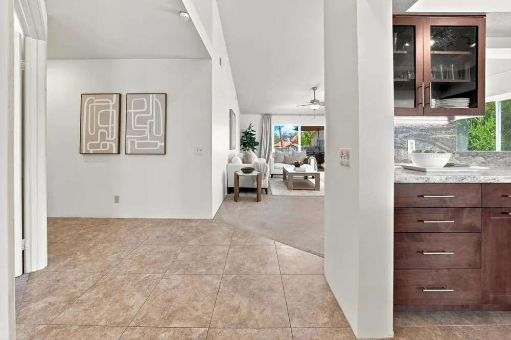 752 Vista Lago Drive Palm Desert, CA 92211
