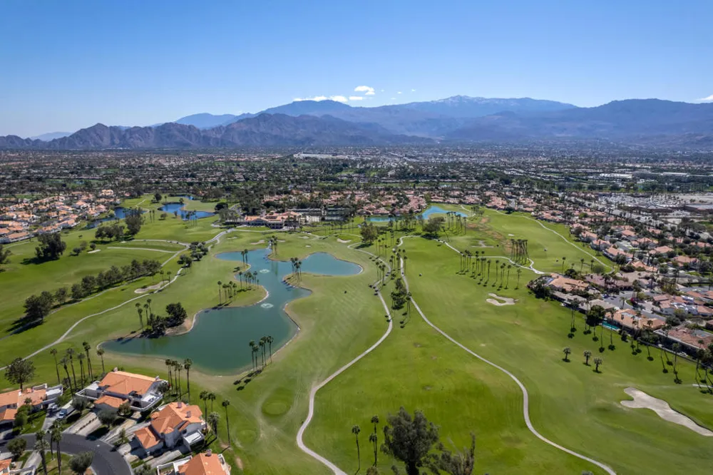 752 Vista Lago Drive Palm Desert, CA 92211