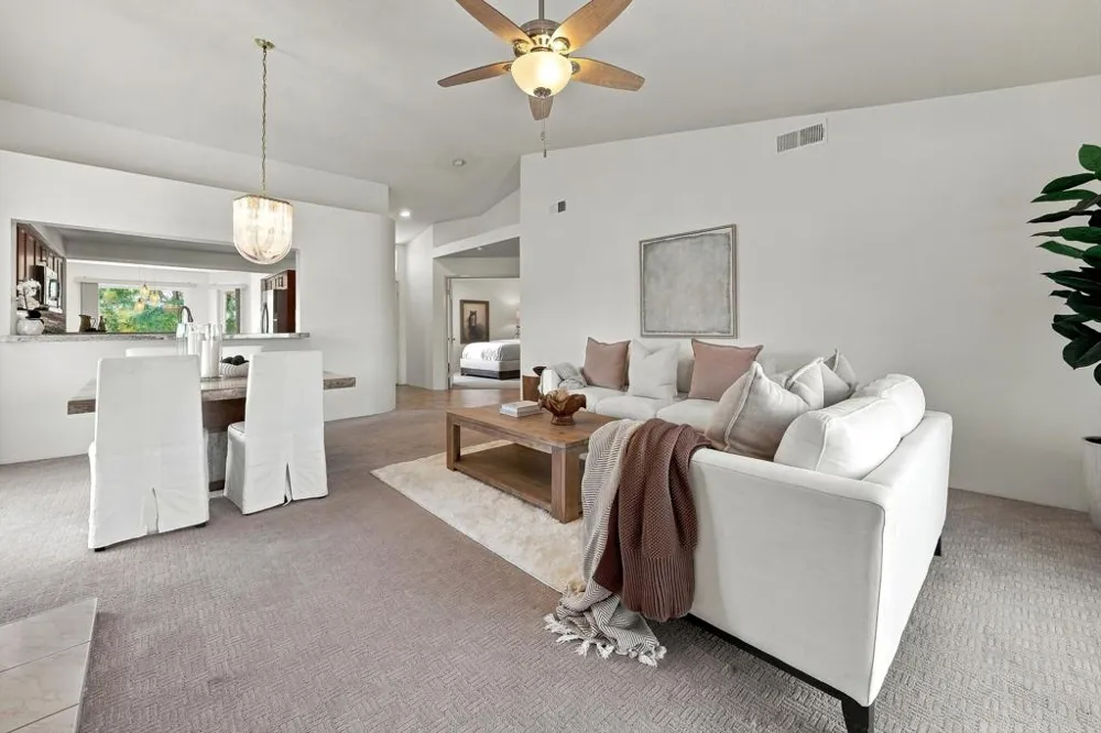 752 Vista Lago Drive Palm Desert, CA 92211