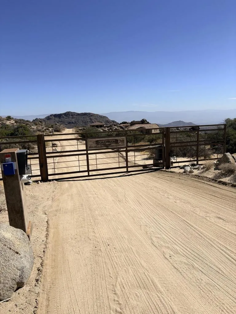 Ave Encino Mountain Center, CA 92561
