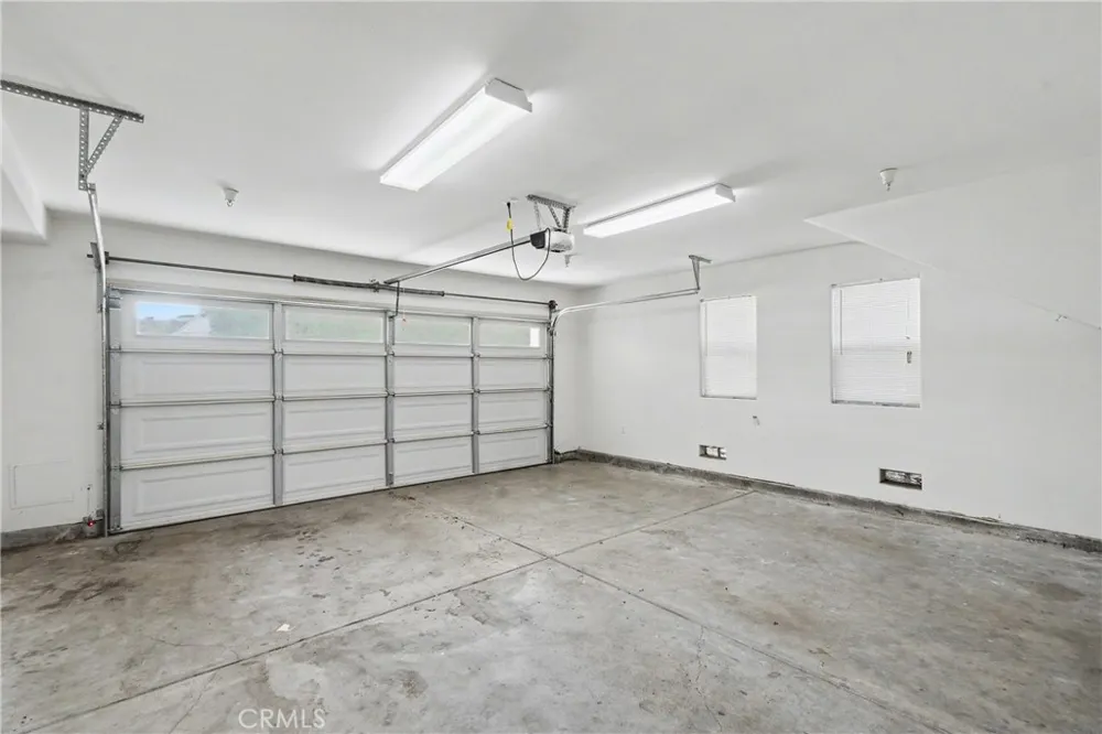 201 Azusa Avenue #6 Azusa, CA 91702