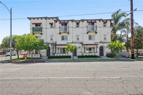 201 Azusa Avenue #6