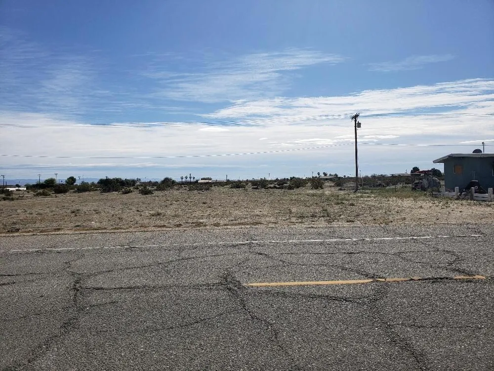 2328 Marina Drive Thermal, CA 92274