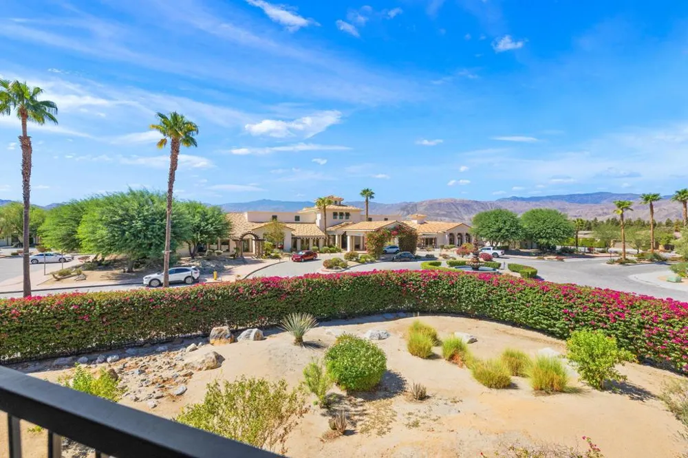 1611 Via San Martino Palm Desert, CA 92260