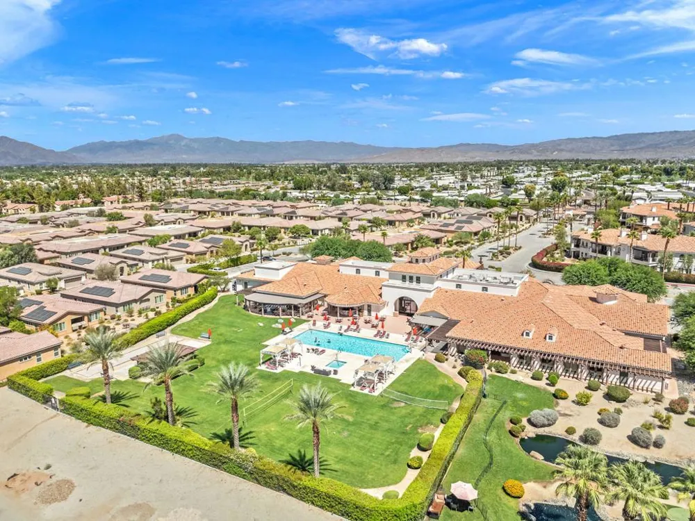 1611 Via San Martino Palm Desert, CA 92260