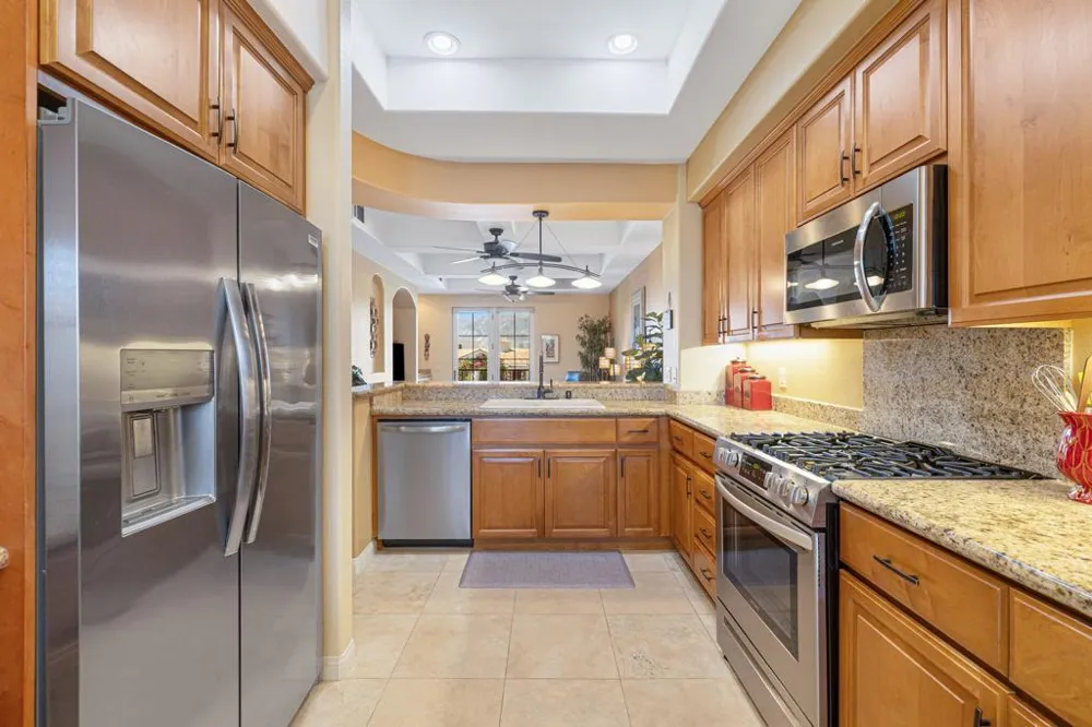 1611 Via San Martino Palm Desert, CA 92260