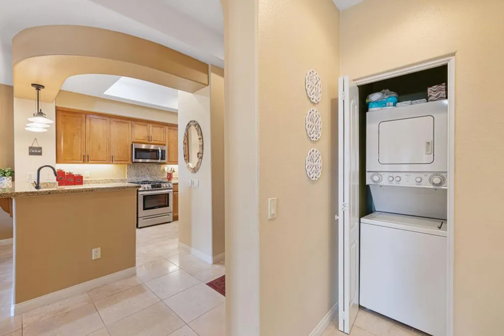 1611 Via San Martino Palm Desert, CA 92260