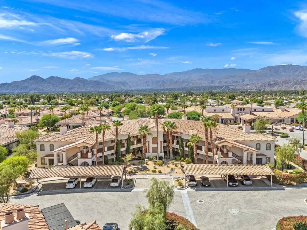 1611 Via San Martino Palm Desert, CA 92260