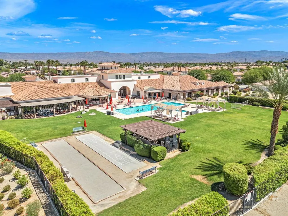 1611 Via San Martino Palm Desert, CA 92260