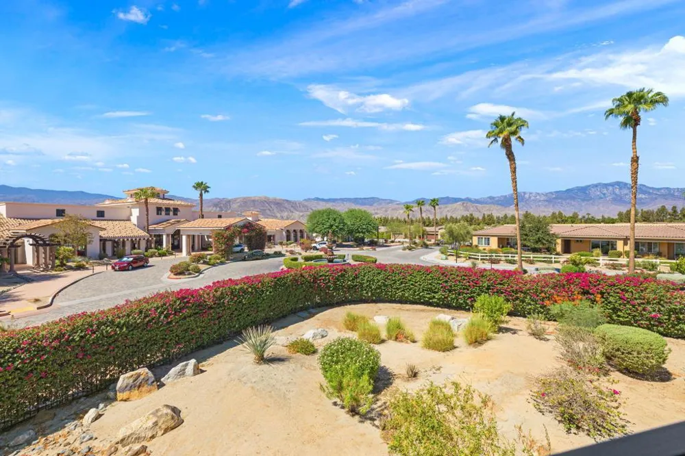 1611 Via San Martino Palm Desert, CA 92260