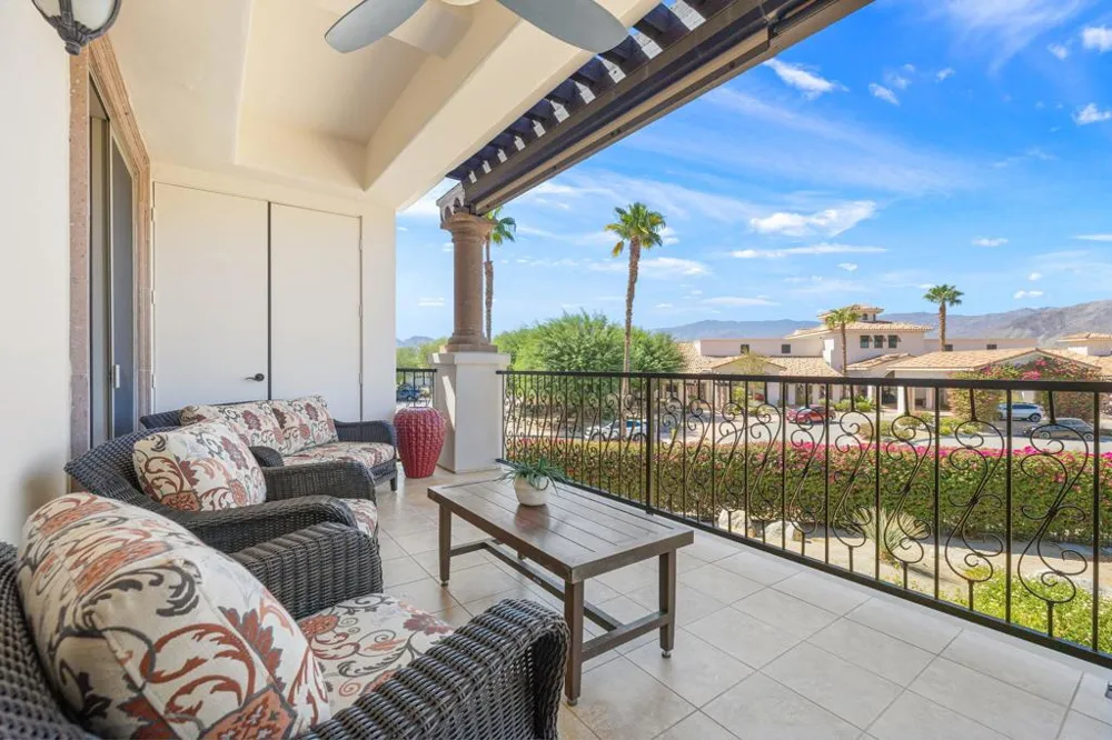 1611 Via San Martino Palm Desert, CA 92260