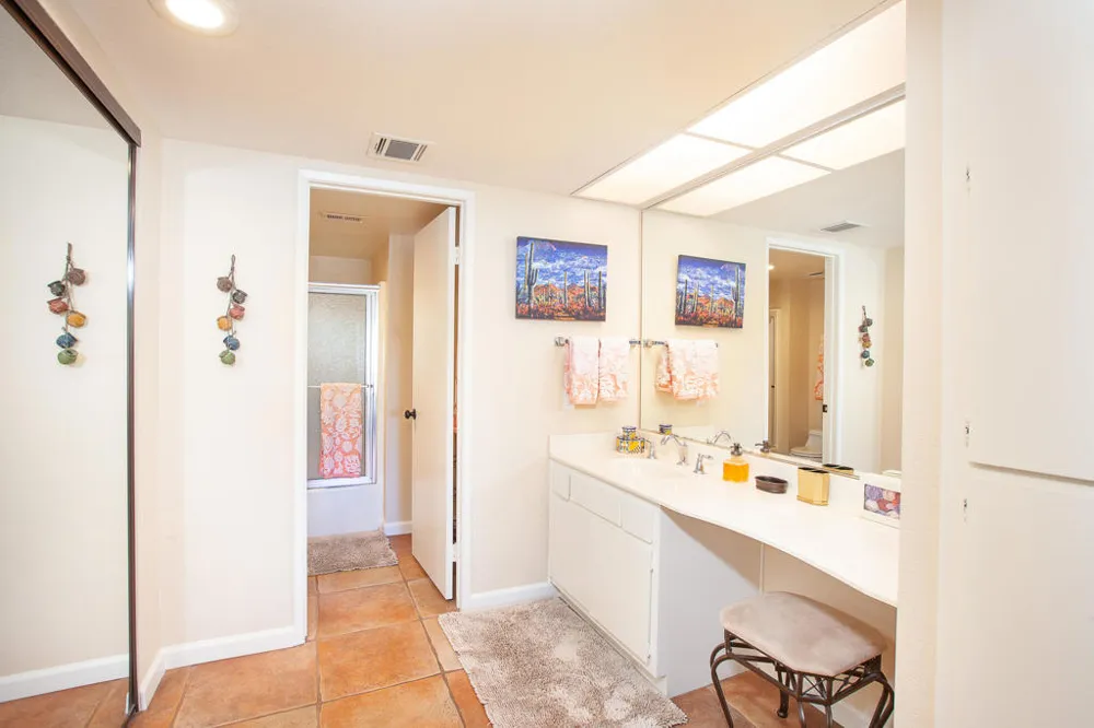 500 S Farrell Drive #M81 Palm Springs, CA 92264