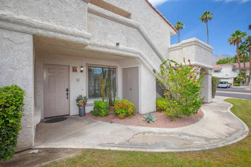 500 S Farrell Drive #M81 Palm Springs, CA 92264