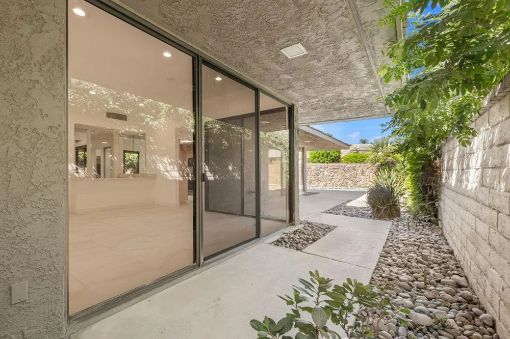 5 Dartmouth Drive Rancho Mirage, CA 92270