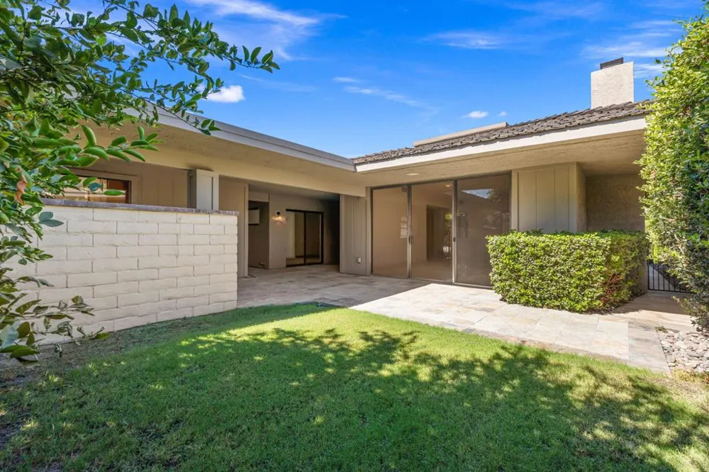 5 Dartmouth Drive Rancho Mirage, CA 92270