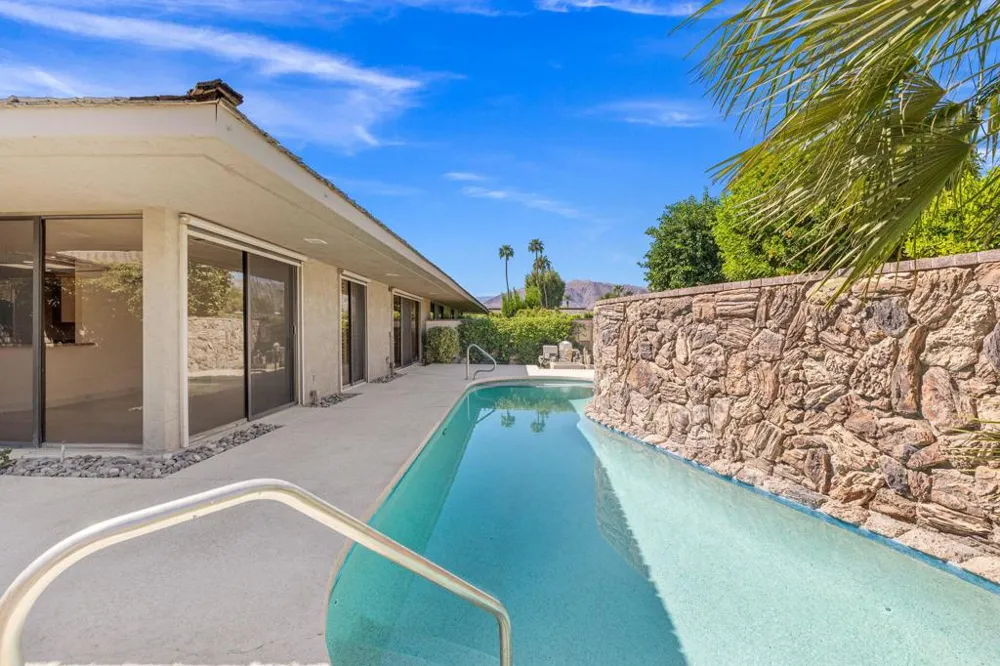 5 Dartmouth Drive Rancho Mirage, CA 92270
