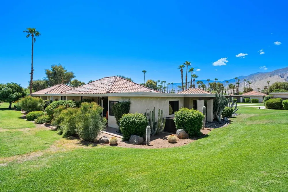 688 Vallarta Circle Palm Springs, CA 92262