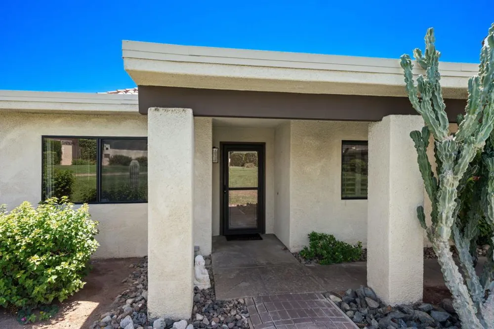 688 Vallarta Circle Palm Springs, CA 92262