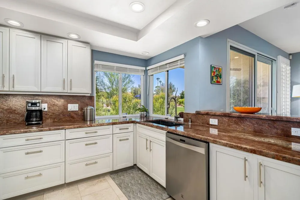 688 Vallarta Circle Palm Springs, CA 92262
