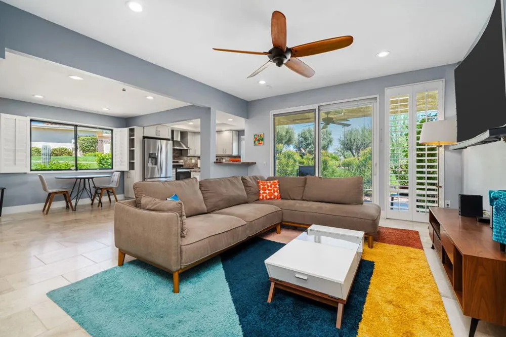 688 Vallarta Circle Palm Springs, CA 92262