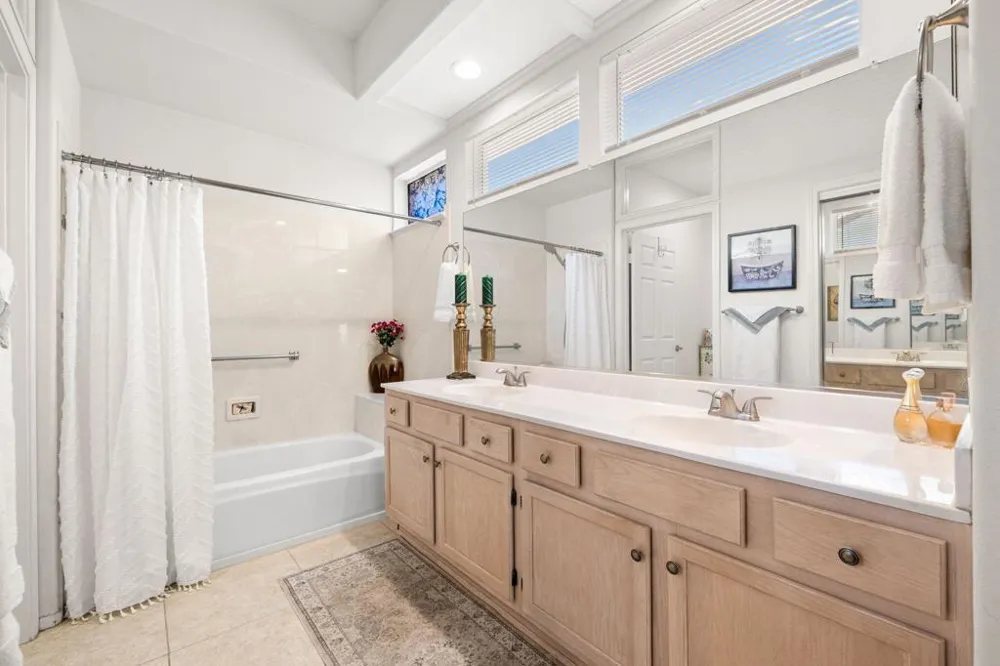 37395 Purple Shadow Road Palm Desert, CA 92211