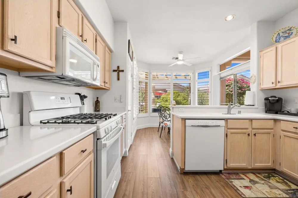 37395 Purple Shadow Road Palm Desert, CA 92211