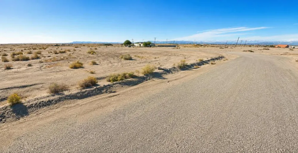 1143 Clover Leaf Drive Thermal, CA 92274
