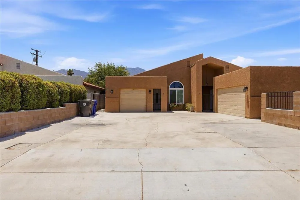 31601 Avenida Maravilla #2 Cathedral City, CA 92234