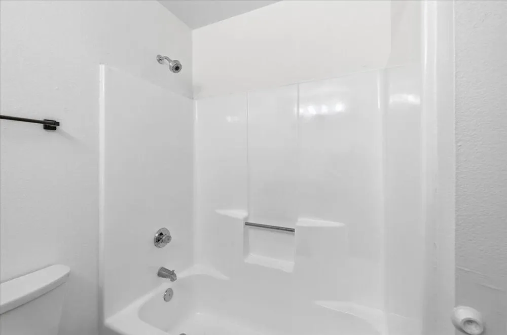 31601 Avenida Maravilla #2 Cathedral City, CA 92234