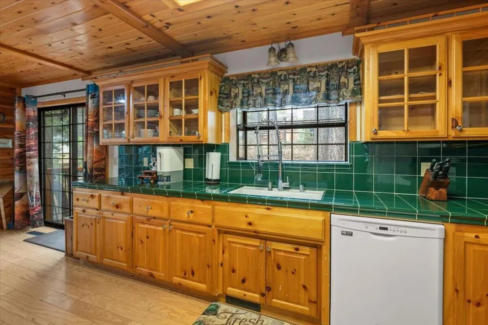 1354 Silverado Road Big Bear, CA 92314