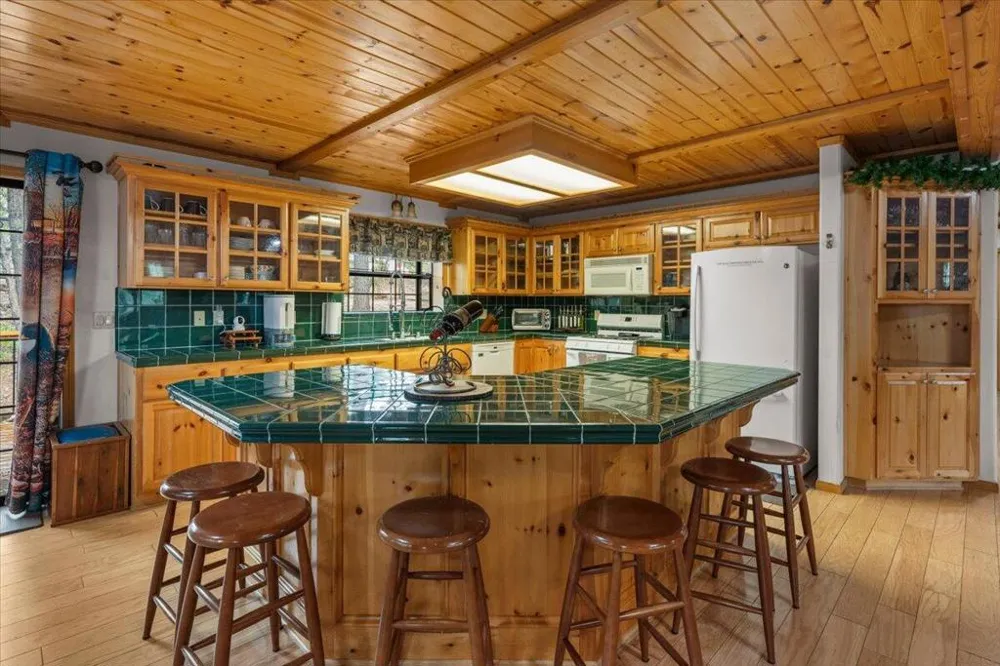 1354 Silverado Road Big Bear, CA 92314