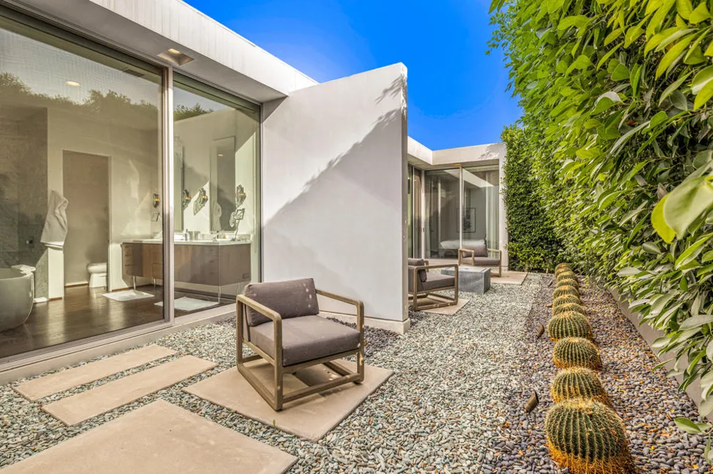 1961 S Palm Canyon Drive #A Palm Springs, CA 92264