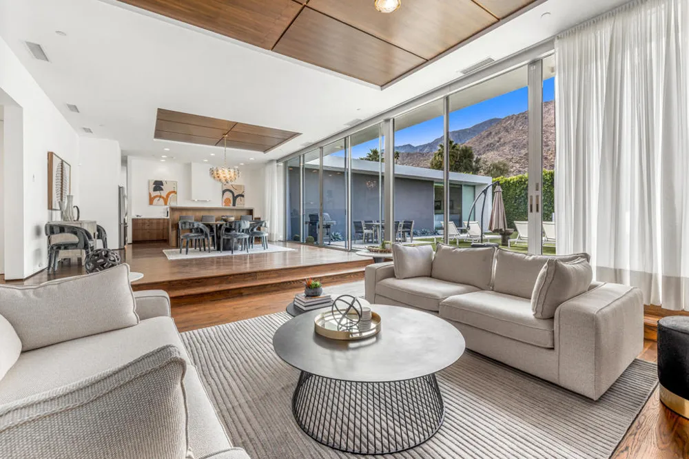 1961 S Palm Canyon Drive #A Palm Springs, CA 92264