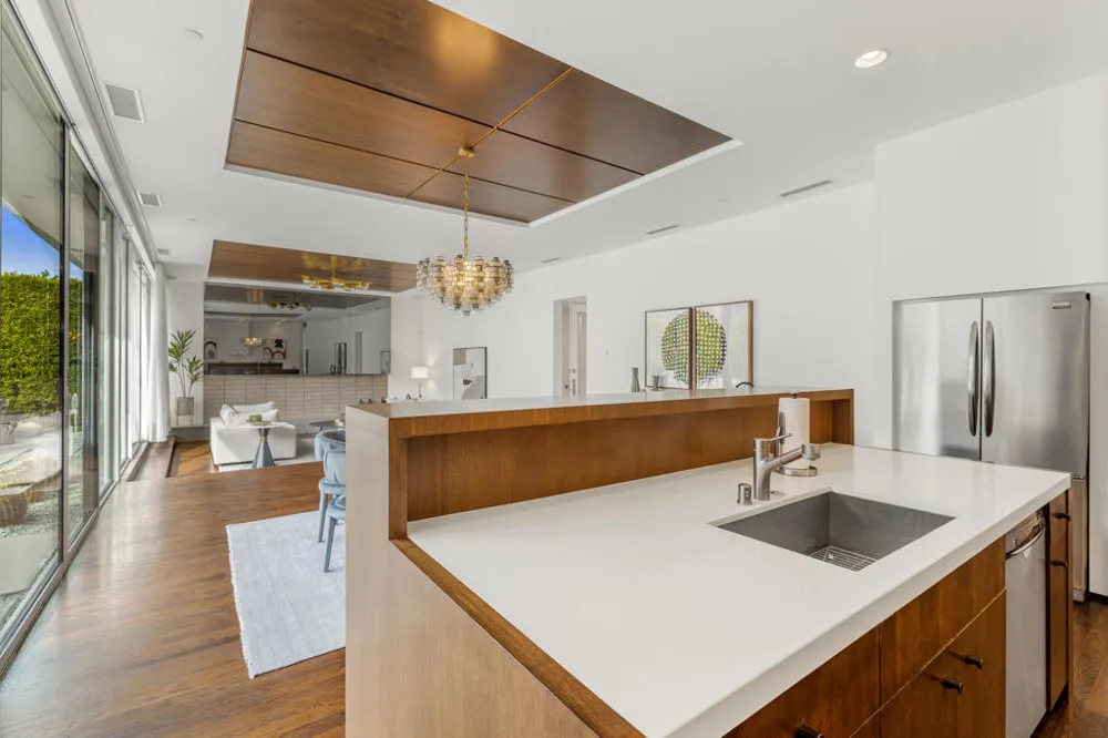 1961 S Palm Canyon Drive #A Palm Springs, CA 92264