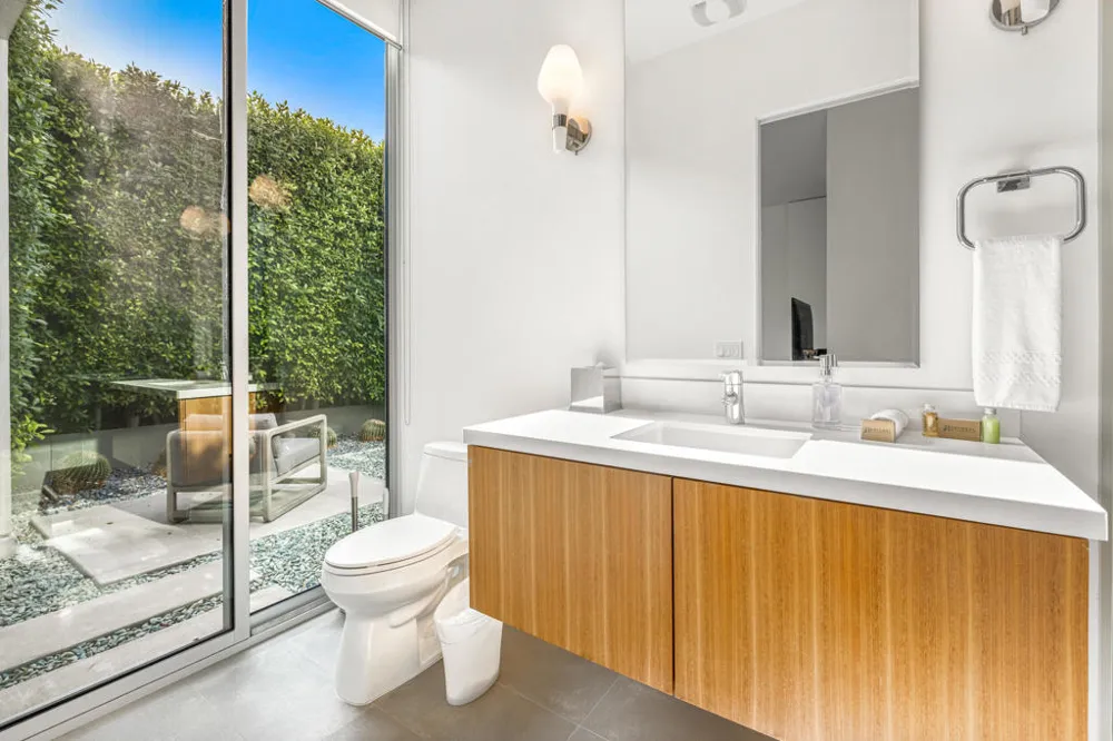 1961 S Palm Canyon Drive #A Palm Springs, CA 92264